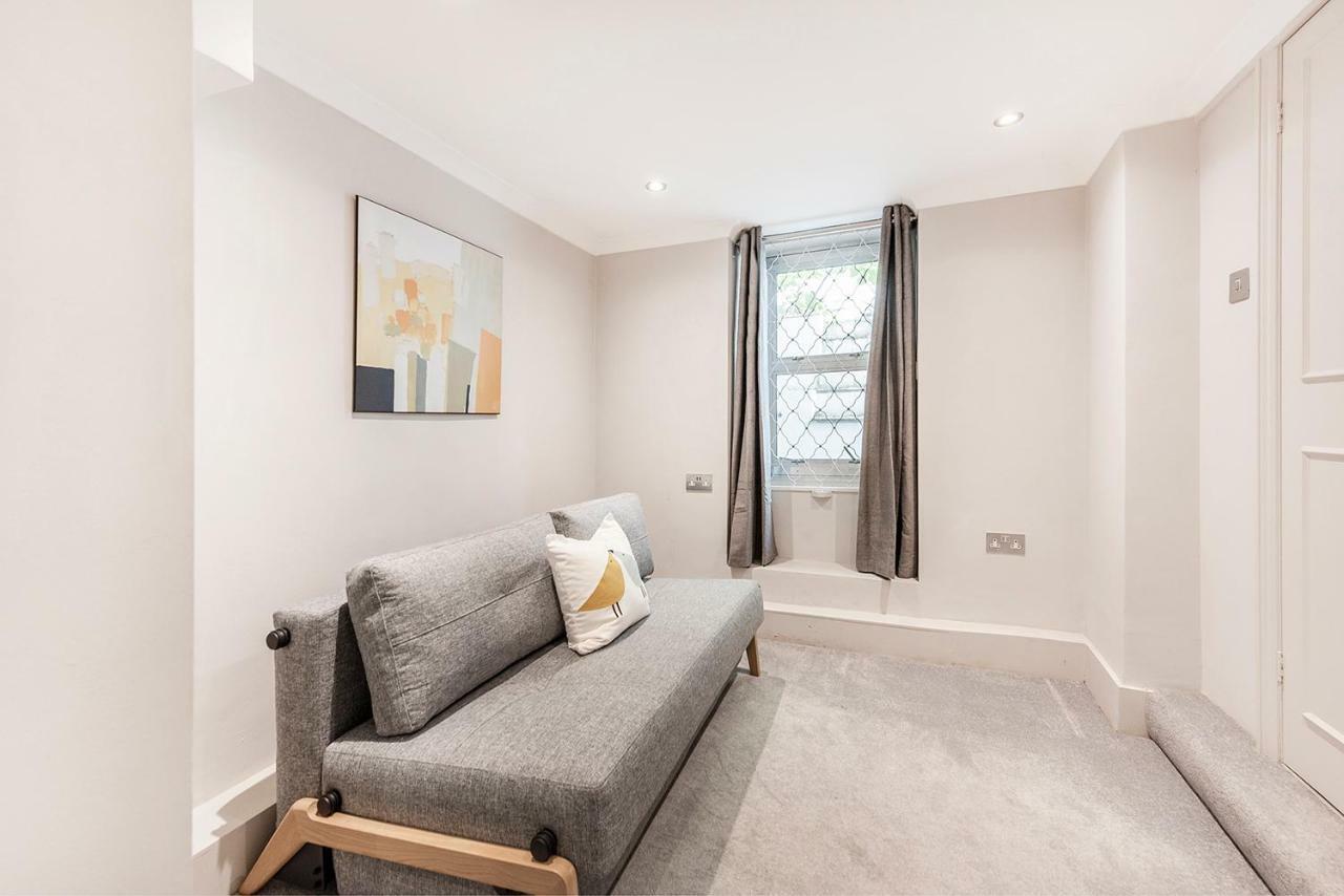 Stylish 2 Bedroom Flat In Knightsbridge Londra Esterno foto