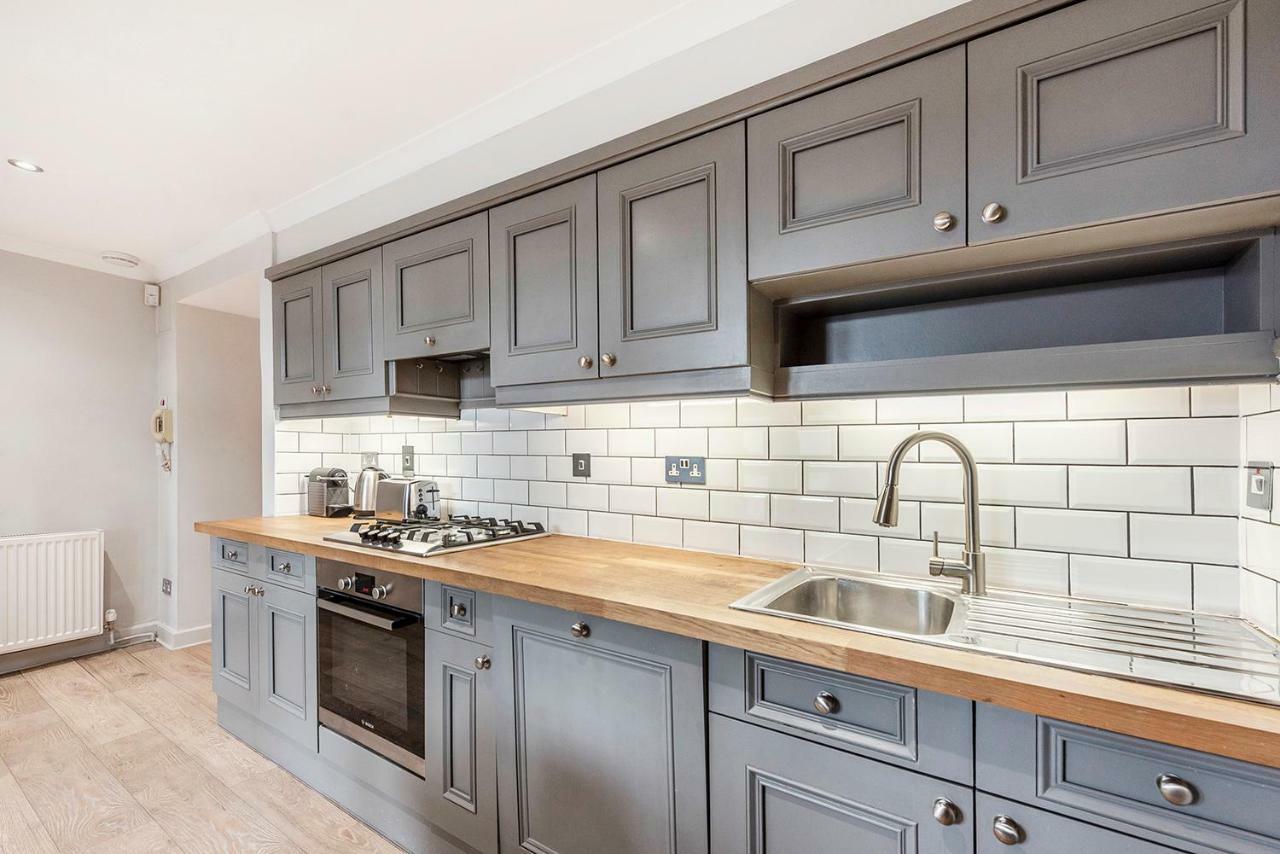 Stylish 2 Bedroom Flat In Knightsbridge Londra Esterno foto